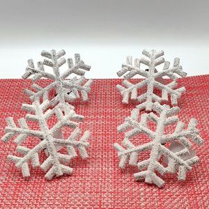 Pier 1 - Set of 4 White Distressed Resin Snowflake Faux Snow Dusted Napkin Rings